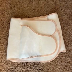 EUC belly bandit size large